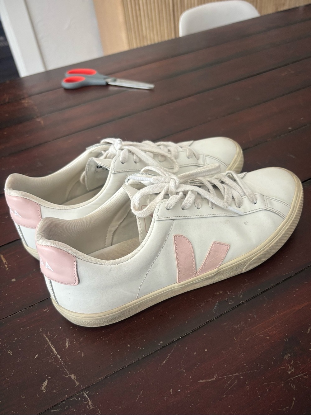 Veja White Sneakers with Pink V Logo and Heel